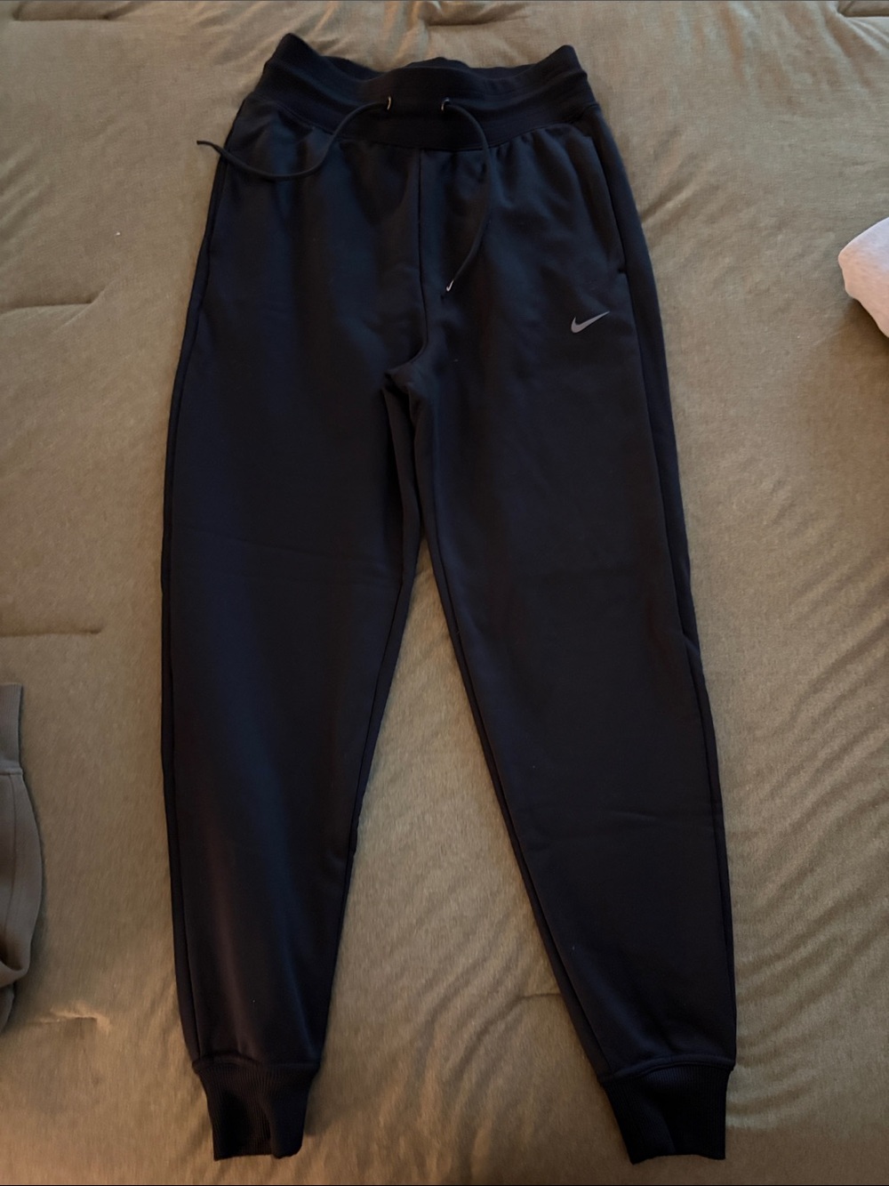 Nike thermafit Black Jogger Sweatpants